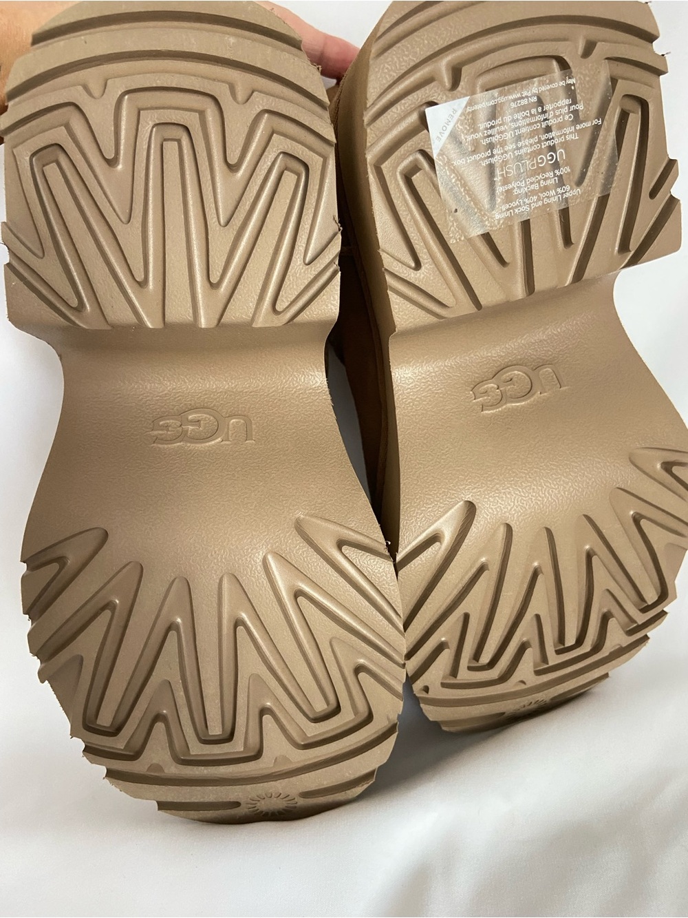 UGG Women's Classic Ultra Mini Platform Suede Booties in Chestnut Size 7 - Picture 9 of 9